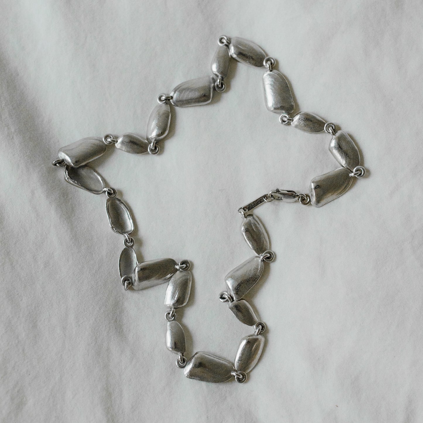 SHELL CHOKER