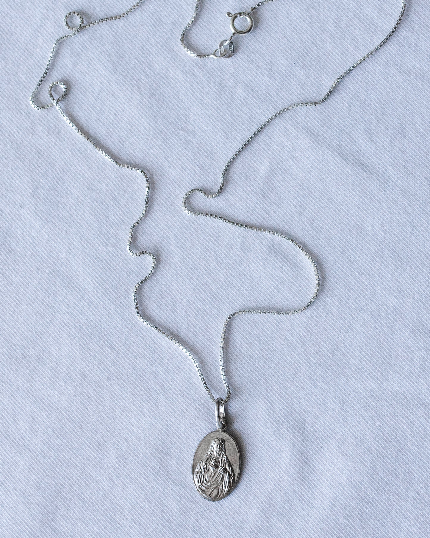 JESUS PENDANT NECKLACE