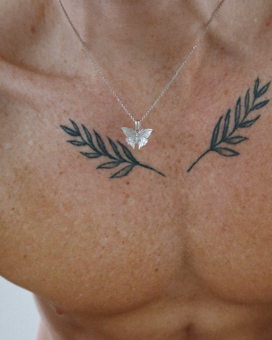 THE BUTTERFLY NECKLACE